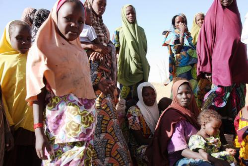 Smantellare l'accoglienza colpir prima le donne